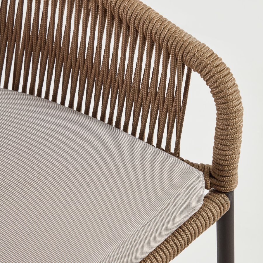 KAVE HOME Yanet barstol, m. hynde, armln og fodsttte - beige snor og stl