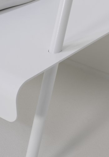 TORNA DESIGN James tjstativ, m. hylde - hvid stl (B:91,5)