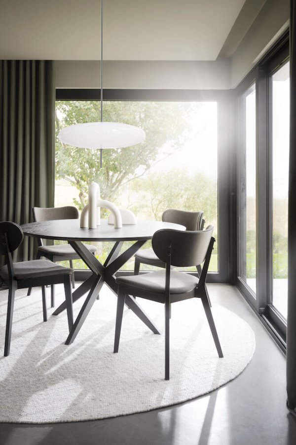 ROWICO Calverton spisebord, rund - sort egefiner og eg (120)