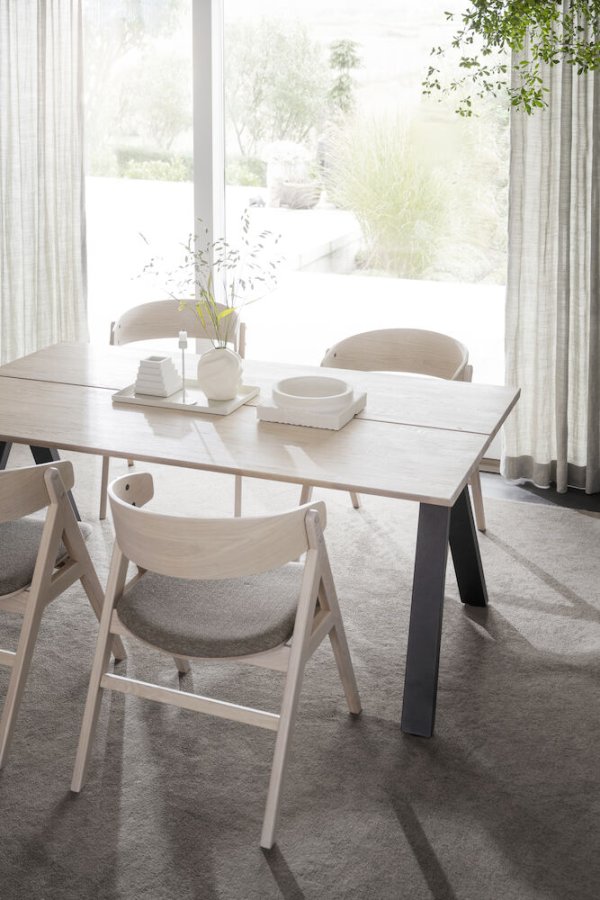 ROWICO Waterton spisebordsstol, m. armln - gr/brun stof og hvidvasket eg