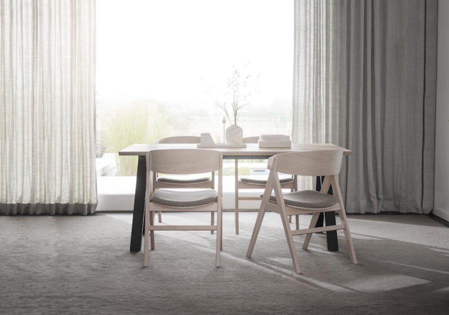 ROWICO Waterton spisebordsstol, m. armln - gr/brun stof og hvidvasket eg