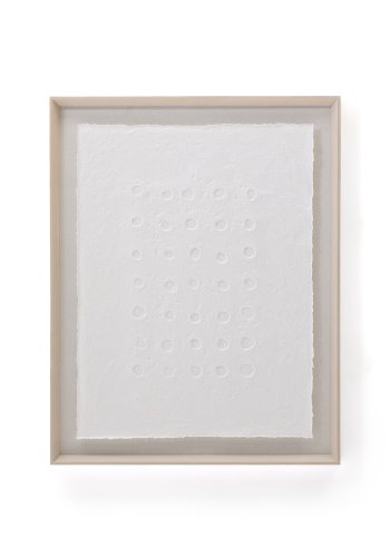 KAVE HOME Olvin abstrakt billede p hvidt genbrugspapir med hndlavede relieffer 73,6 x 93,6 cm