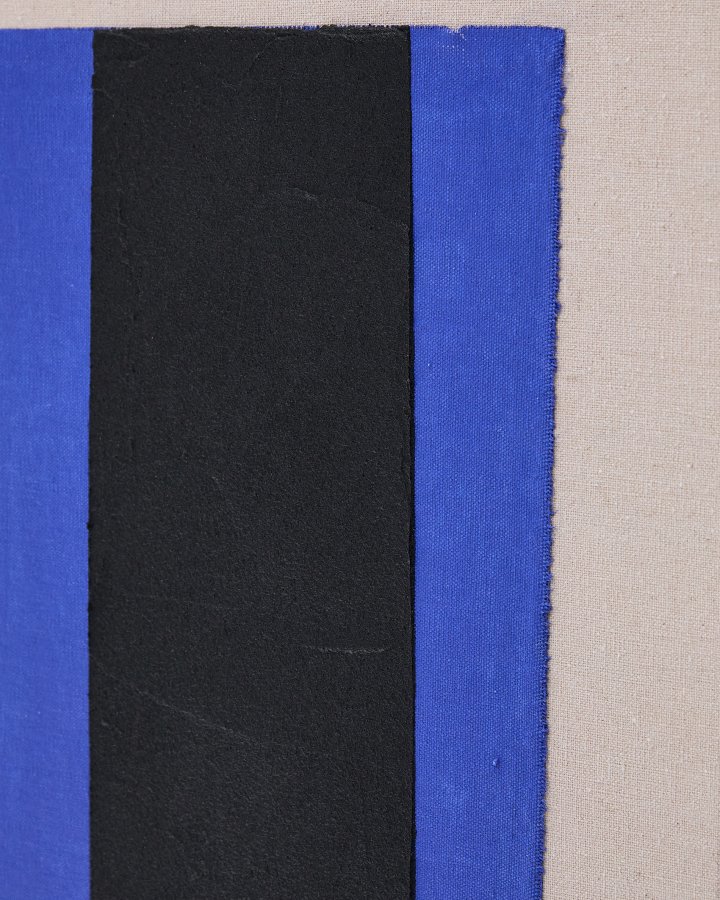KAVE HOME Zernu hndmalet bl og sort vertikal linje abstrakt billede 42 x 65cm