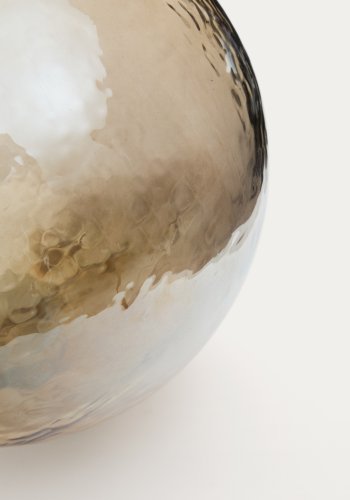 KAVE HOME Piril julekugle af brunt genbrugsglas, 25 cm