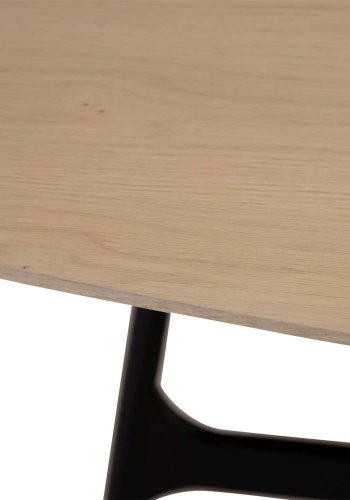 DAN-FORM Ooid spisebord, oval - brun egefinér og sort stl (110x220)