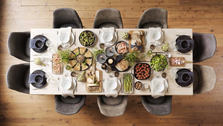 ROWICO Fred plankebord - hvidolieret eg og sort metal (240x100) 