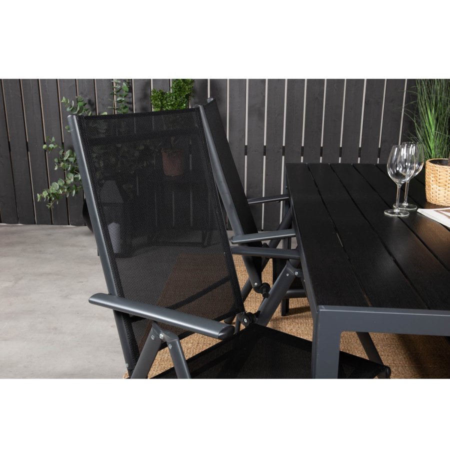 VENTURE DESIGN havest m. Break bord og 4 Break 5 pos. stole m. armln - sort alu og aintwood