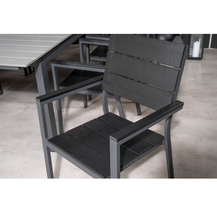 VENTURE DESIGN Levels havest m. bord m. udtrk og 8 stole m. armln - gr/sort aintwood/sort alu