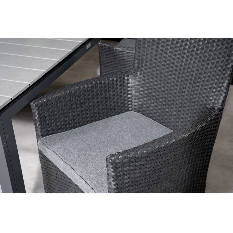 VENTURE DESIGN havest, m. Levels bord, m. udtrk og 4 Malin stole, m. armln - gr aintwood/alu 