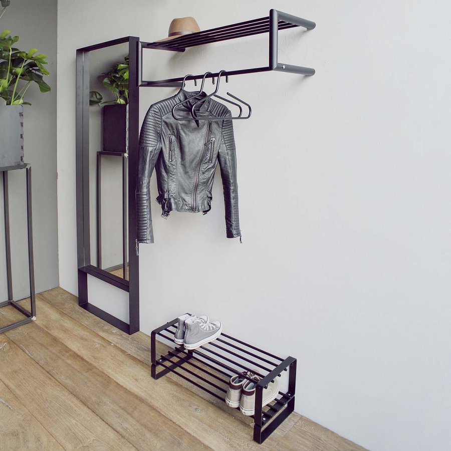 SPINDER DESIGN rektangulr Smooth hattehylde, m. bjlestang - sort stl