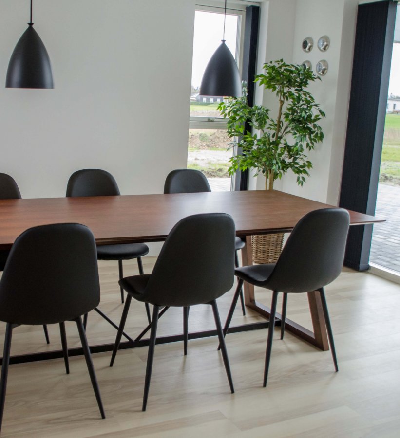 HOUSE NORDIC Stockholm spisebordsstol - sort kunstlder m. sorte stlben