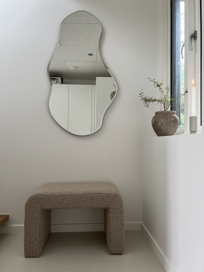 BLOOMINGVILLE Bobbie taburet - offwhite bouclé stof (70x40)