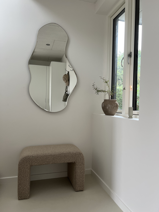 BLOOMINGVILLE Bobbie taburet - offwhite bouclé stof (70x40)