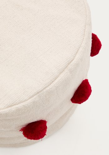 KAVE HOME Manua beige, bomuldspuff med rde kvaster, 40 cm
