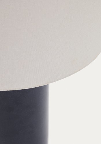 KAVE HOME Tonerisk keramisk bordlampe med bl finish og bomuld