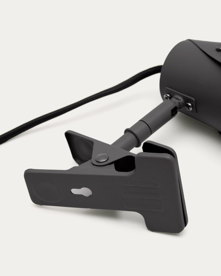 KAVE HOME Jula lille lampe med klemme i sort metal