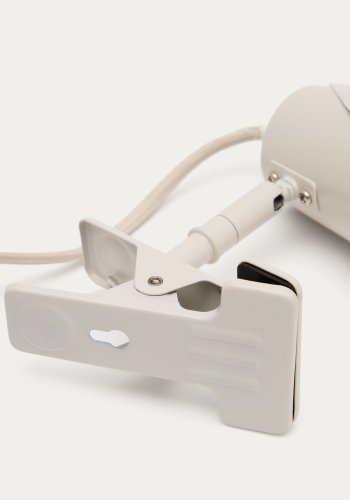 KAVE HOME Jula lille lampe med klemme i grt metal