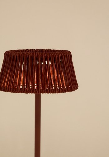 KAVE HOME Aldet udendrs solcelle bordlampe, brbar - terracotta tovsnor og aluminium