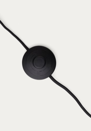 KAVE HOME Manie gulvlampe i metal med sort stbejernseffekt finish