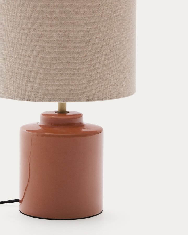 KAVE HOME Daeli keramisk bordlampe med orange finish og beige bomuld