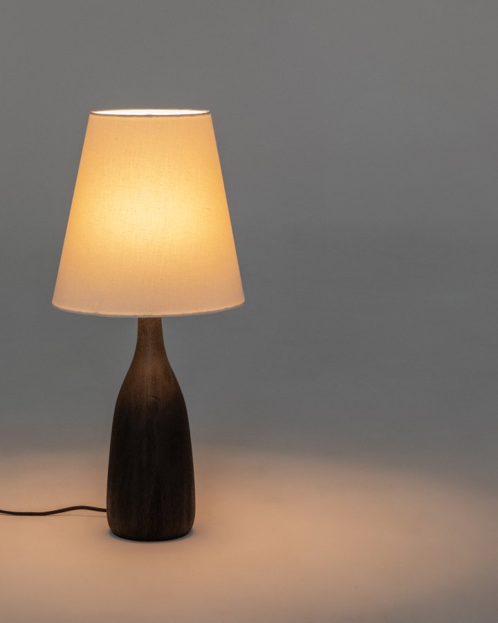 KAVE HOME Luvia bordlampe med trfod i sortmalet finish