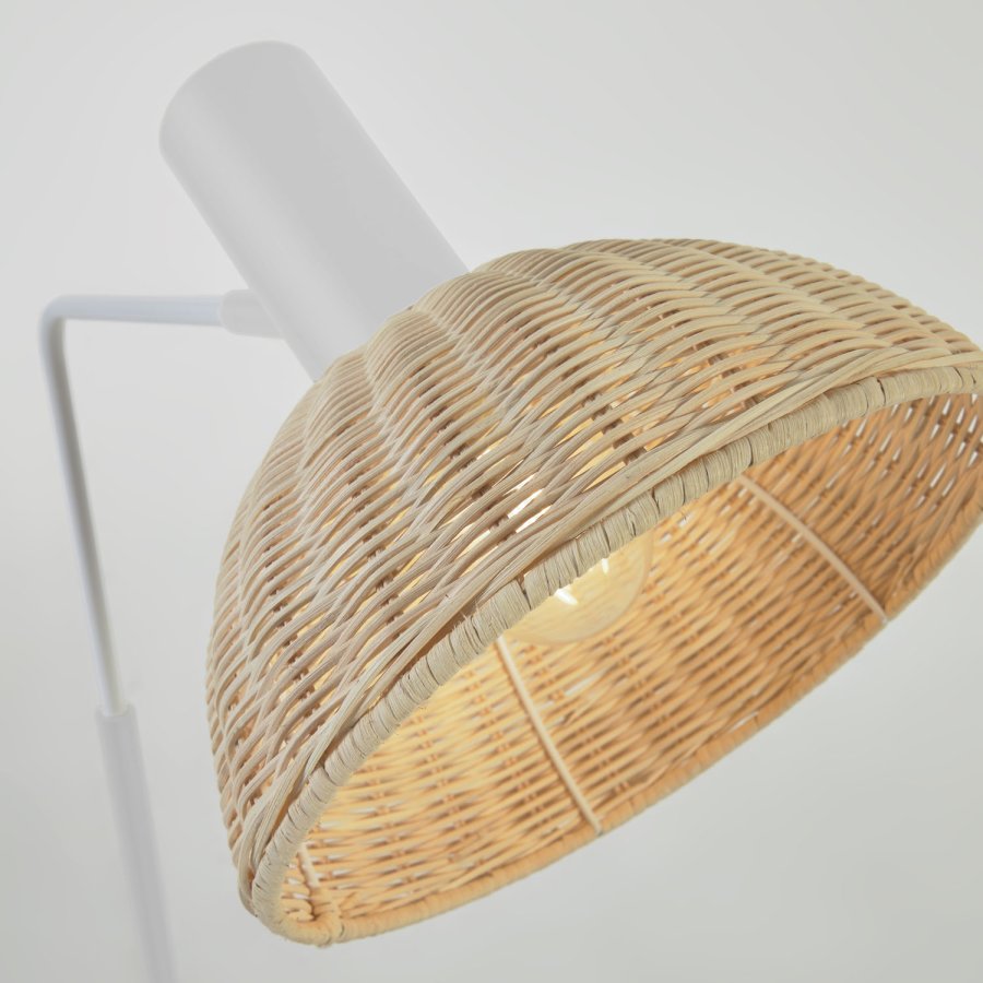 KAVE HOME Damila gulvlampe - natur rattan og hvid metal