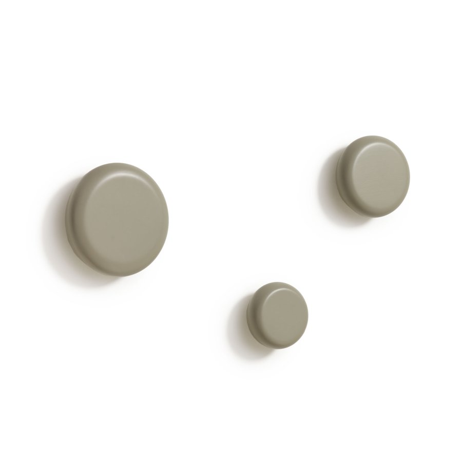 KAVE HOME Nadue st med 3 vgkroge i massiv bgetr med gr finish