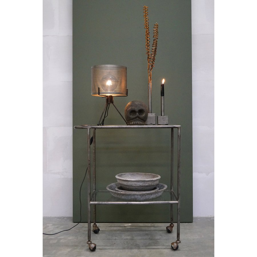 TRADEMARK LIVING rund bordlampe - jern m. klar lak ( 25)