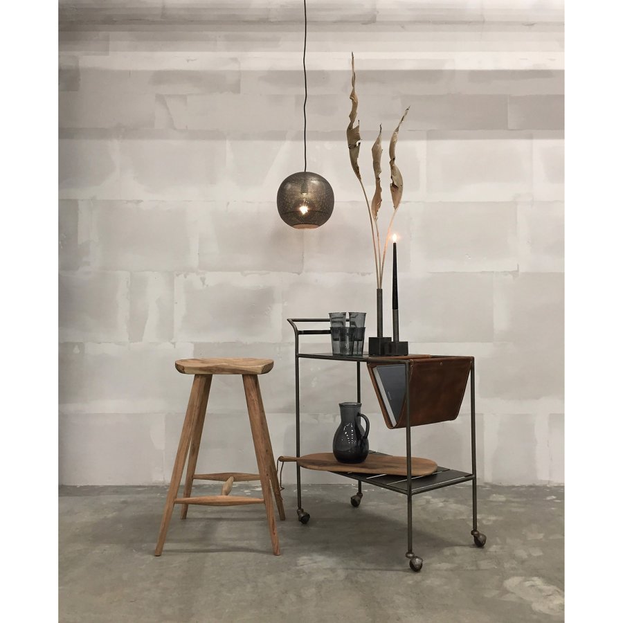 TRADEMARK LIVING aflangt skrebrt, m. lderstrop - tr m. patina (69x30)