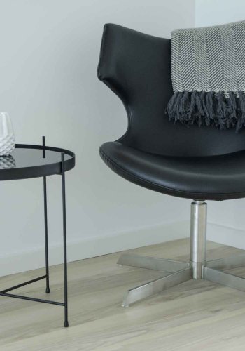 HOUSE NORDIC Venezia hjrnebord - glasbordplade og sort stl, rund ( 48)