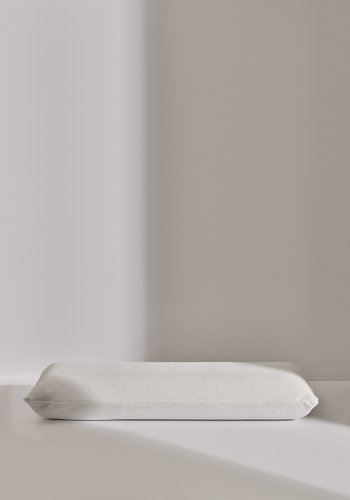 KAVE HOME Sasa viskoelastisk pude 33 x 70 cm