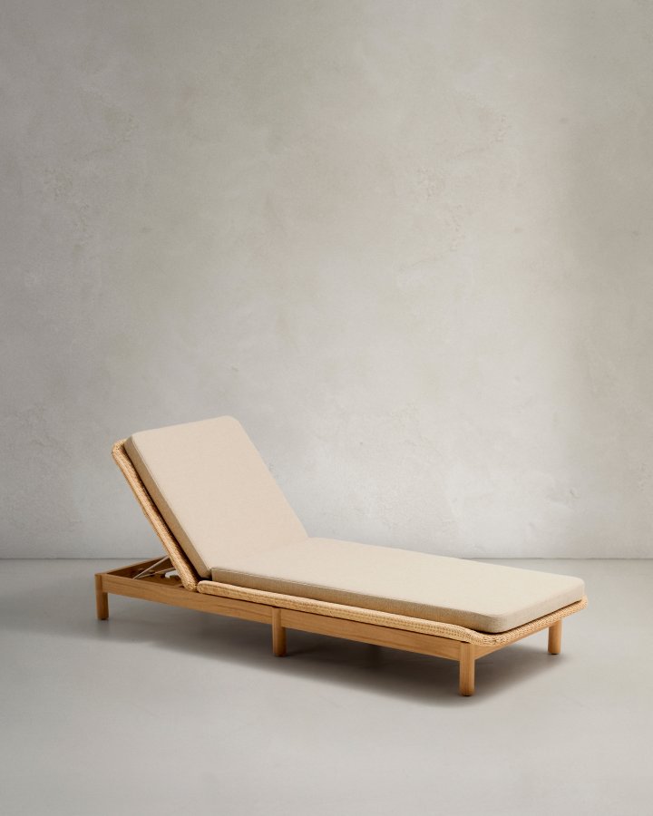 KAVE HOME Galea liggestol i FSC 100% massivt teaktr og syntetisk rattan