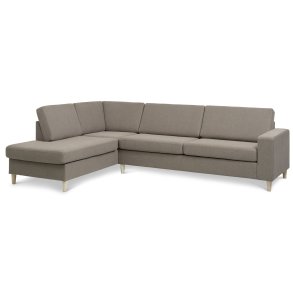 Pan set 2 OE left sofa med chaiselong - antelope beige polyester stof og natur tr