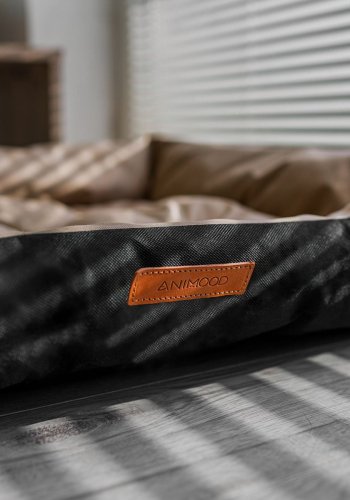 ANIMOOD Milo quiltet hundeseng, rektangulr - beige og wigofil stof (76x60)