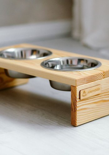 ANIMOOD Gloria stander til hundeskle, m. skle i rustfrit stl - natur fyrretr (36x12)