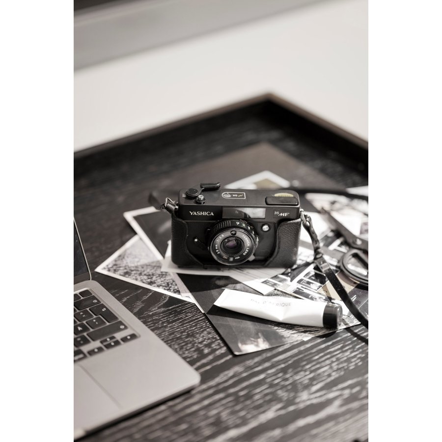 ROWICO Halifax skrivebord, m. 2 skuffer - sort egefinér, eg og metal (120x61)