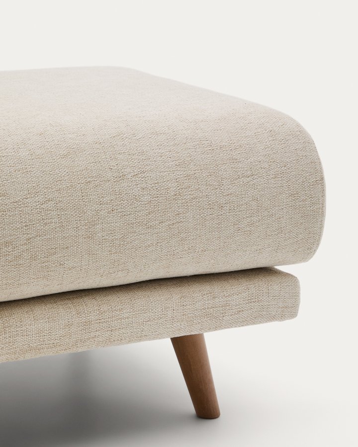 KAVE HOME Karin fodskammel i beige chenille med ben af massivt bgetr 90 x 70 cm