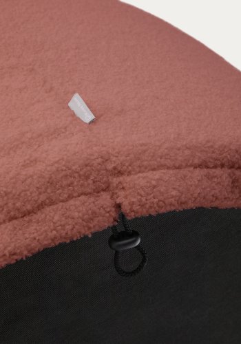 KAVE HOME Kaeli fodstttebetrk i terracotta bouclé 120 cm