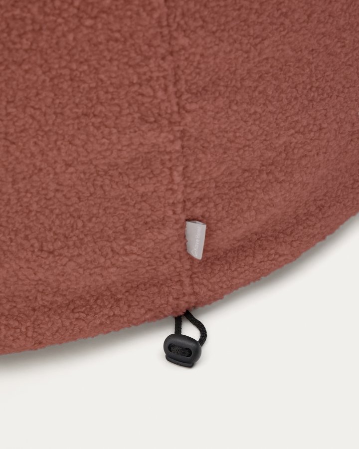 KAVE HOME Kaeli fodstttebetrk i terracotta bouclé 60 cm