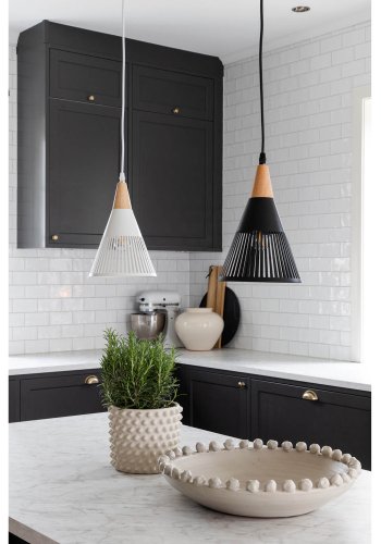 VENTURE DESIGN Gruid loftlampe - natur tr og sort jern