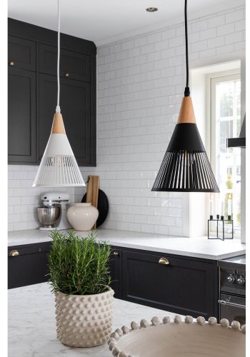 VENTURE DESIGN Gruid loftlampe - natur tr og sort jern