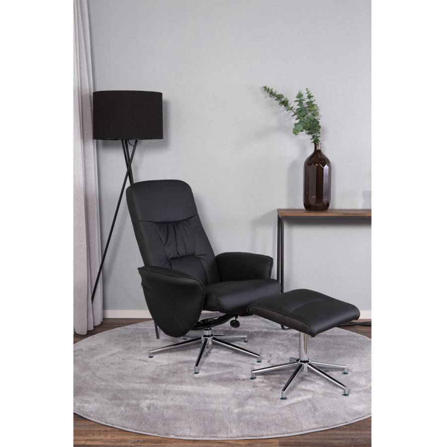 VENTURE DESIGN Rolf recliner lnestol, m. fodskammel - sort PU og krom metal