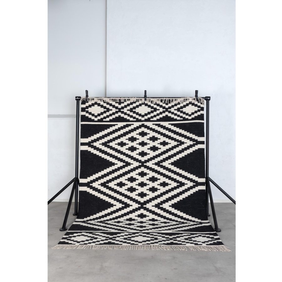 VENTURE DESIGN Indari gulvtppe - hvid og sort uld og bomuld (170x240) 