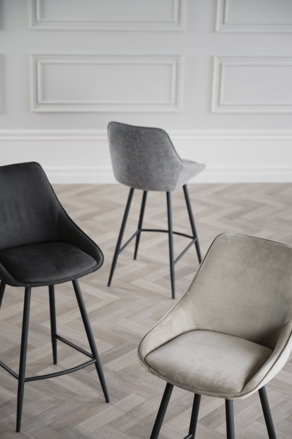 ROWICO Sierra barstol, m. rygln og fodsttte - beige fljl og sort metal