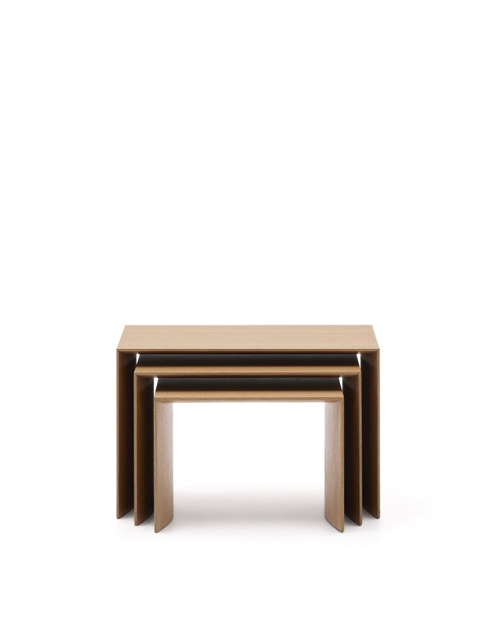  KAVE HOME Litto st med 3 indskudsborde i egetrsfiner med en naturlig farvefinish 60 x 40 / 51 x 36 /