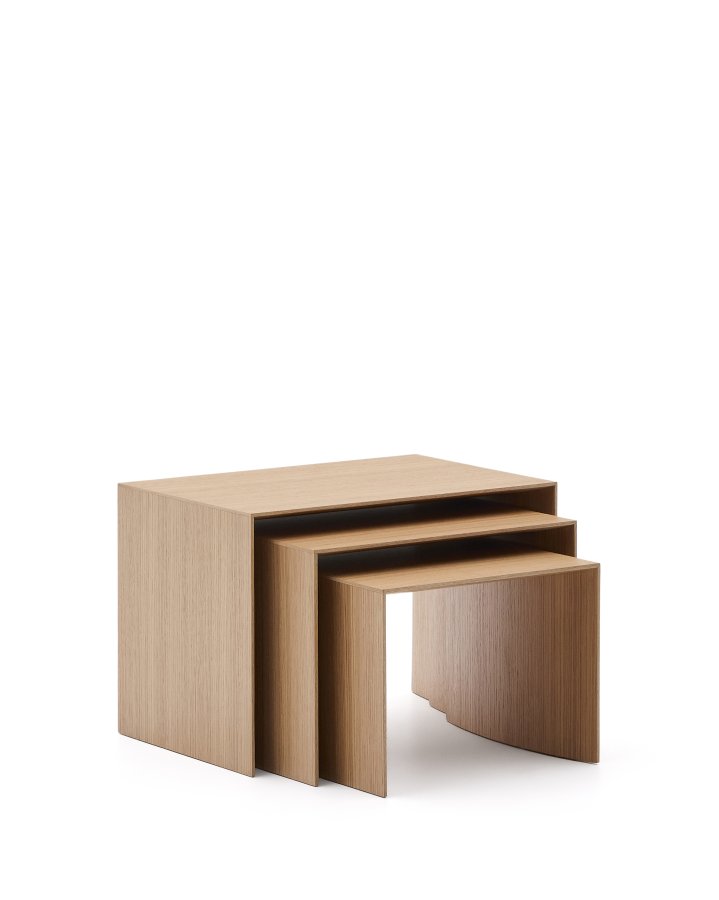  KAVE HOME Litto st med 3 indskudsborde i egetrsfiner med en naturlig farvefinish 60 x 40 / 51 x 36 /