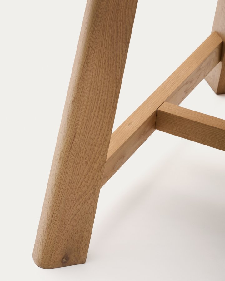 KAVE HOME Idun bord lavet af finer og massivt egetr med naturlig tone finish FSC 100% 200x100cm