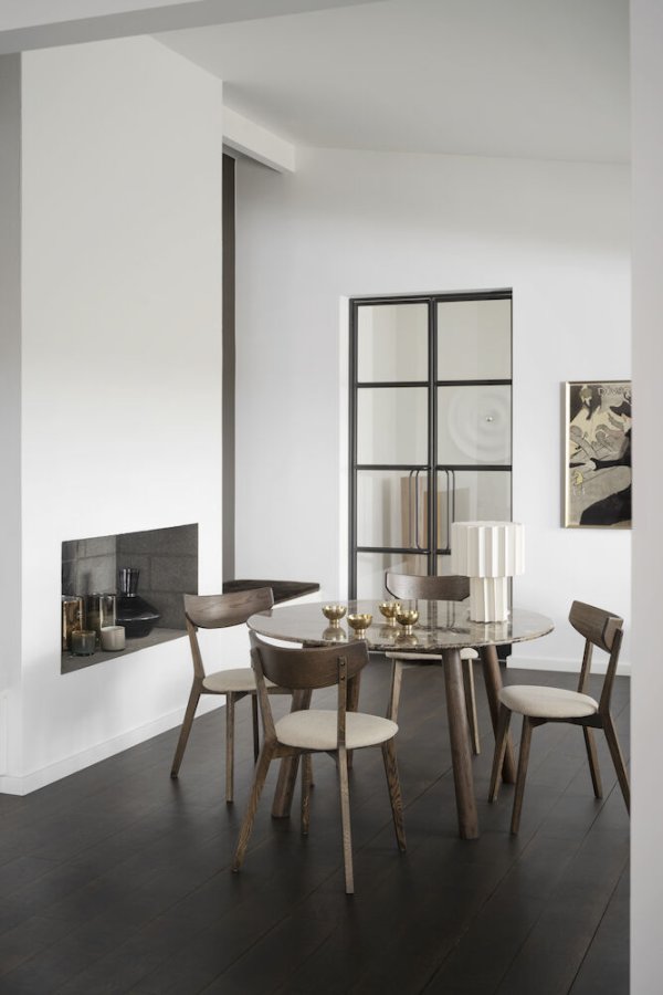 ROWICO Taransay spisebord, rund - brun marmor og brun eg (125)