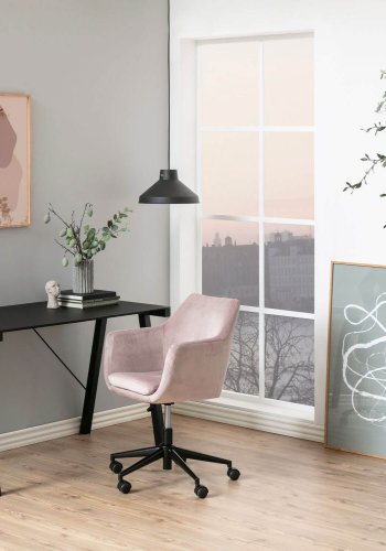 ACT NORDIC Nora skrivebordsstol - rosa stof og sort, m. armln og hjul
