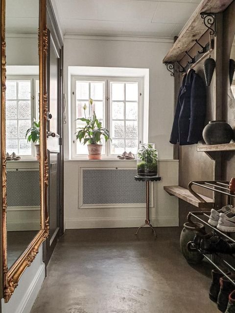 KARE DESIGN Walk Big skohylde - messing og sort metal, m. 3 hylder